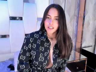  hannacollins01 chat room