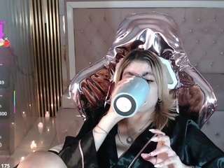  lili-conor-s chat room