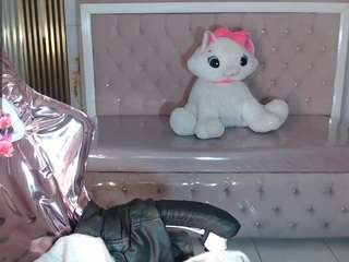 lili-conor-s Live Webcam on CamSoda