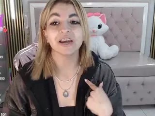 lili-conor-s's Live Sex Cam Show