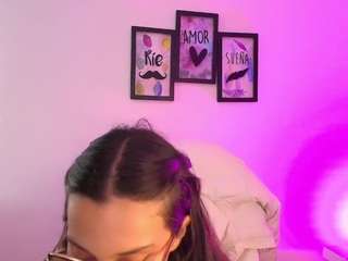 mariaan-m's CamSoda show and profile