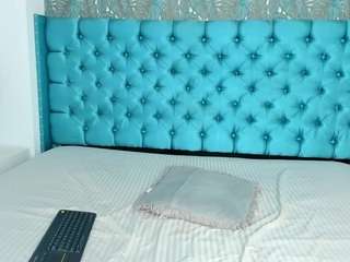 paulinakoury Live Webcam on CamSoda