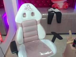 sara-evans-m Live Webcam on CamSoda