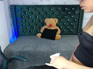 sara-evans-m's Live Sex Cam Show