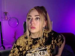 saraa-doll webcam