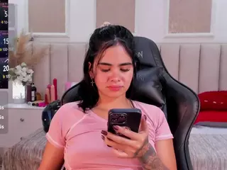 SweetDreams01's Live Sex Cam Show