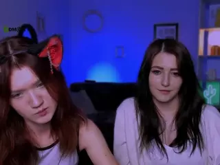 tina-ari's Live Sex Cam Show