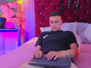 MIAANDTONNY's Live Sex Cam Show
