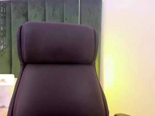 aprilwatsonn's CamSoda show and profile