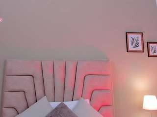 aprilwatsonn Live Webcam on CamSoda