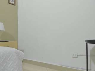 Live cam show with aprilwatsonn