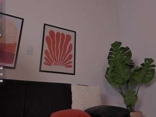 aprilwatsonn live cam preview