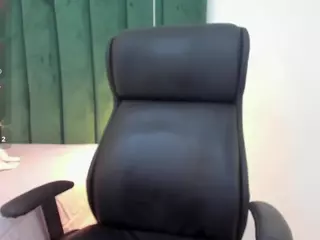 aprilwatsonn's Live Sex Cam Show