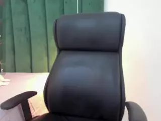 aprilwatsonn's Live Sex Cam Show