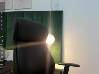 aprilwatsonn's Live Sex Cam Show