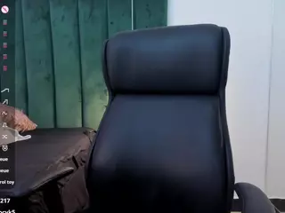 aprilwatsonn's Live Sex Cam Show