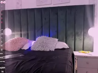 aprilwatsonn's Live Sex Cam Show