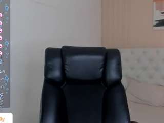 ari-ana webcam