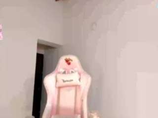 bellaofi24 live webcam show