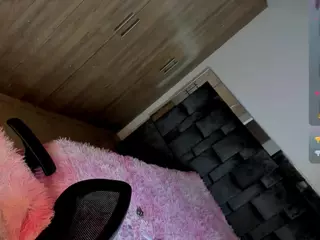 bellaofi24's Live Sex Cam Show