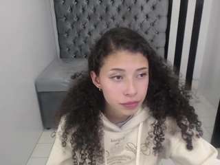 danatella-t webcam model