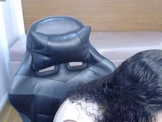 danatella-t's CamSoda show and profile