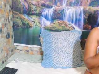 ebonylust4u2 Live Webcam on CamSoda