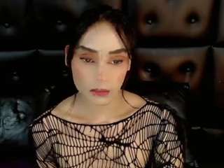 happertyla Live Webcam on CamSoda
