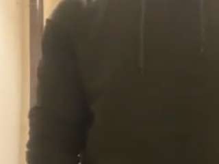 hardmuscledef, male webcam model,  years old, on live webcam