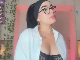 AlishaCook's Live Sex Cam Show