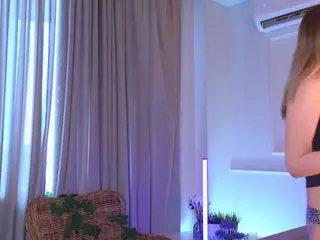 DarlineCarradine's Live Sex Cam Show