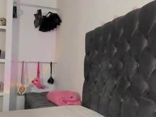 julietaaa from CamSoda