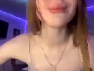 MaydaBow's Live Sex Cam Show