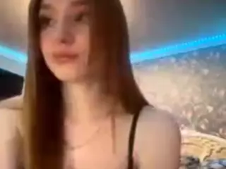 MaydaBow's Live Sex Cam Show