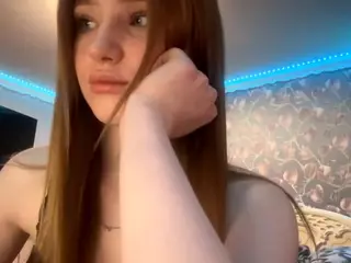 MaydaBow's Live Sex Cam Show
