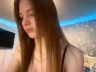 MaydaBow's Live Sex Cam Show