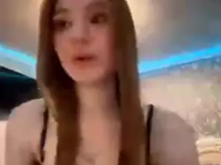MaydaBow's Live Sex Cam Show