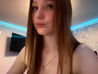 MaydaBow's Live Sex Cam Show