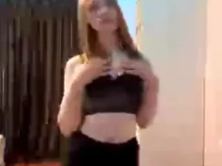 MaydaBow's Live Sex Cam Show