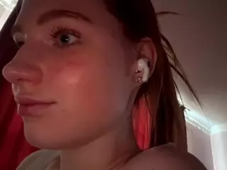 MaydaBow's Live Sex Cam Show