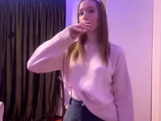 MaydaBow's Live Sex Cam Show