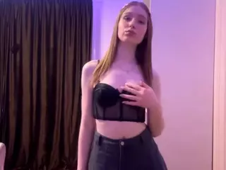 MaydaBow's Live Sex Cam Show