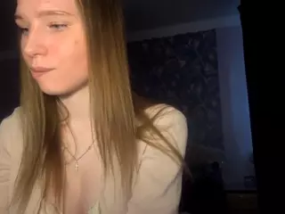 MaydaBow's Live Sex Cam Show