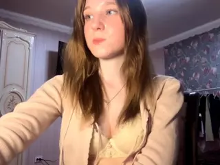 MaydaBow's Live Sex Cam Show