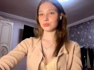 MaydaBow's Live Sex Cam Show