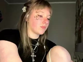 MayDenner's Live Sex Cam Show