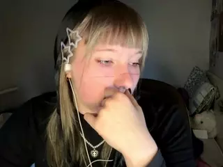 MayDenner's Live Sex Cam Show