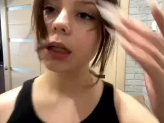 MildredGawne's Live Sex Cam Show