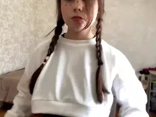 MildredGawne's Live Sex Cam Show