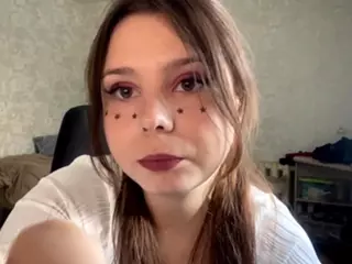 MildredGawne's Live Sex Cam Show
